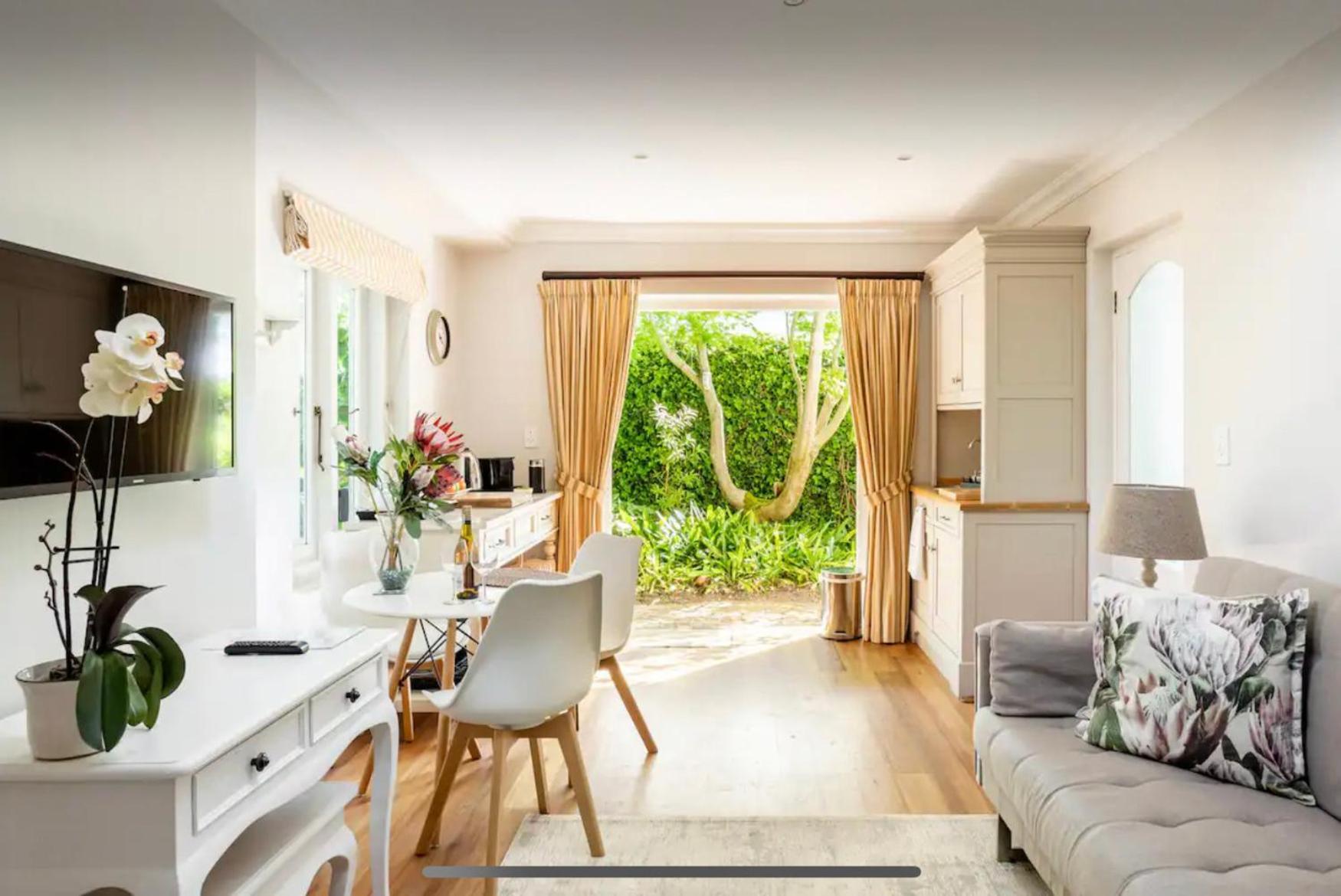 Guest Suite - Leafy Constantia Guest House Cape Town Ngoại thất bức ảnh