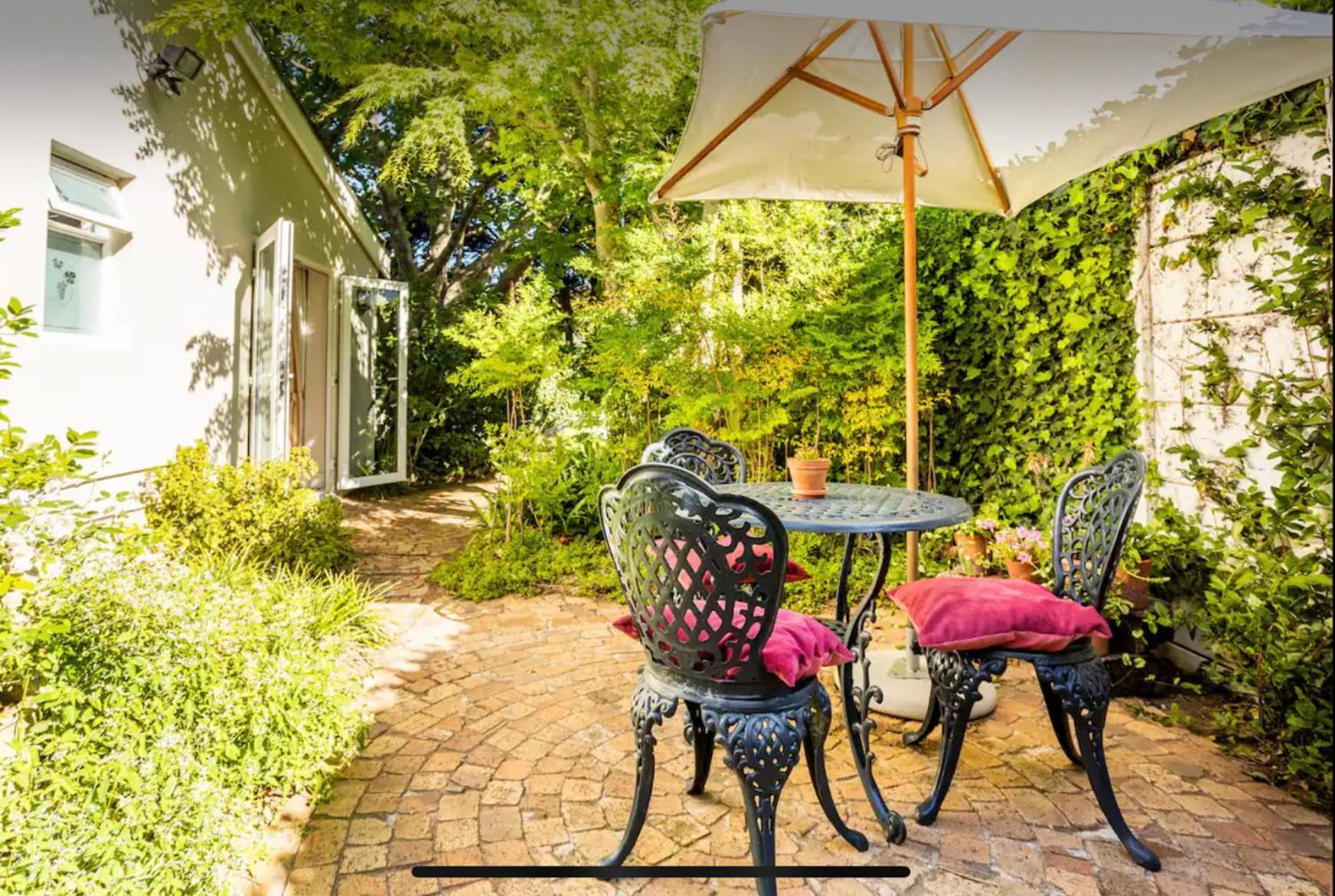 Guest Suite - Leafy Constantia Guest House Cape Town Ngoại thất bức ảnh